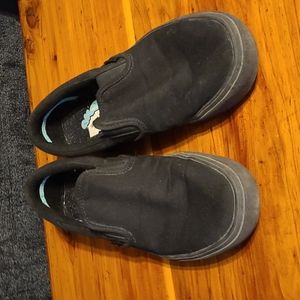 Vans all black slip-on